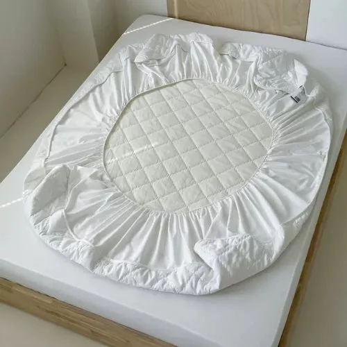 1 PC Various Sizes Mattress Protector, Waterproof, 360° Deep Pocket.