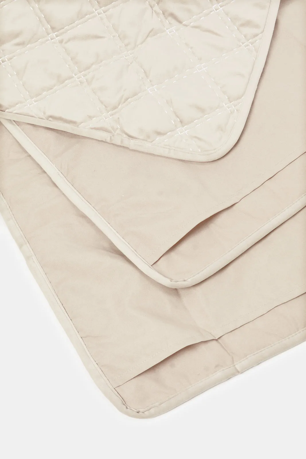 Beige Velvet 3-Piece Quilt (Double Size)