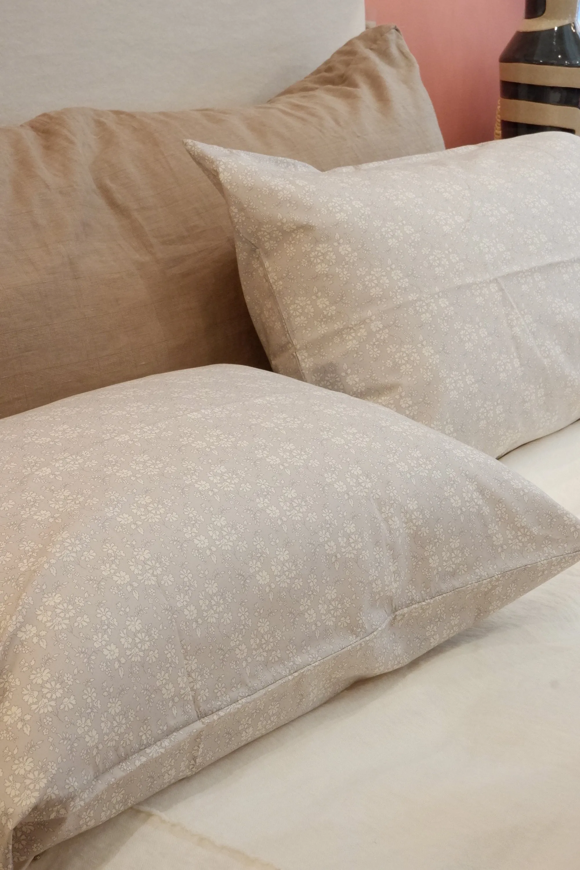 Capel Oyster Pillow Sham (22x44)