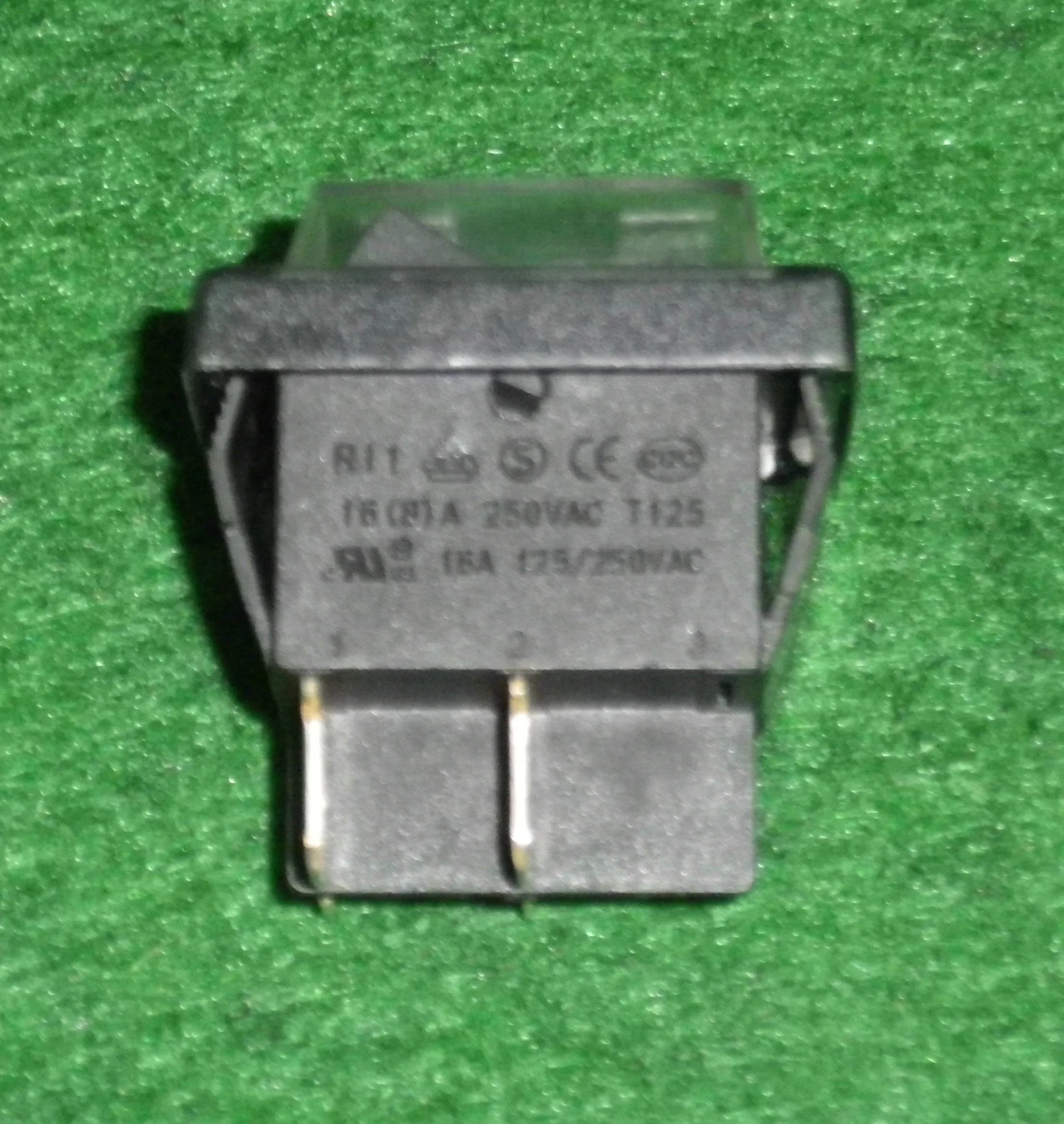 Cleanstar VC15L, 3in1 Carpet Machine DPST Mains Rocker Switch - Part # VC15L-11