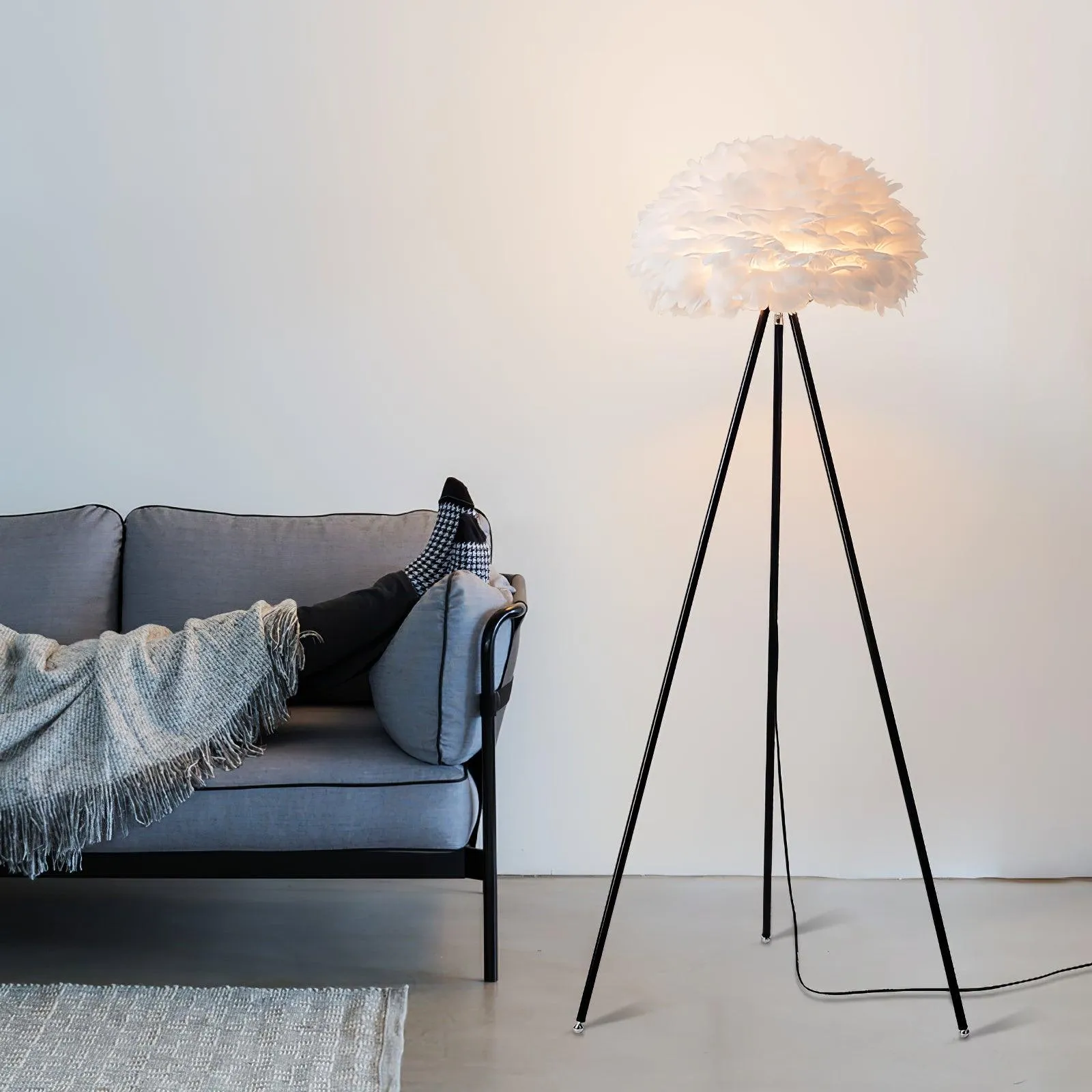 Eos Feather Floor Lamp