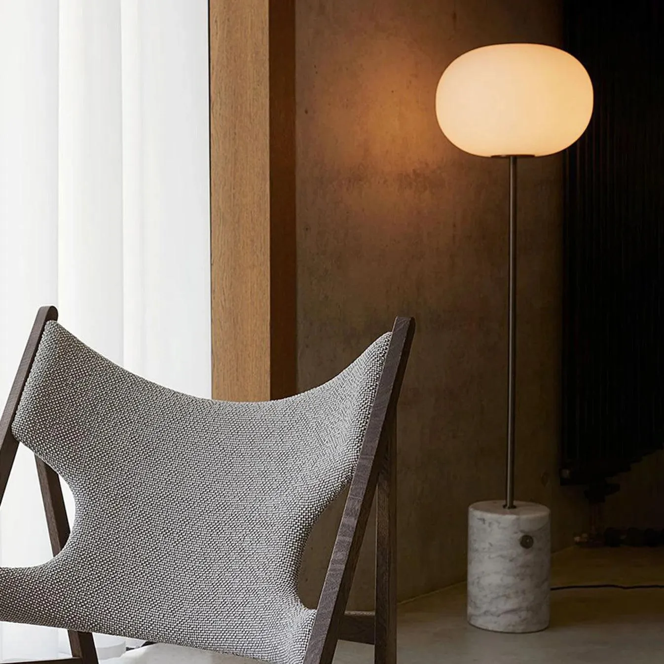 Jwda Floor Lamp