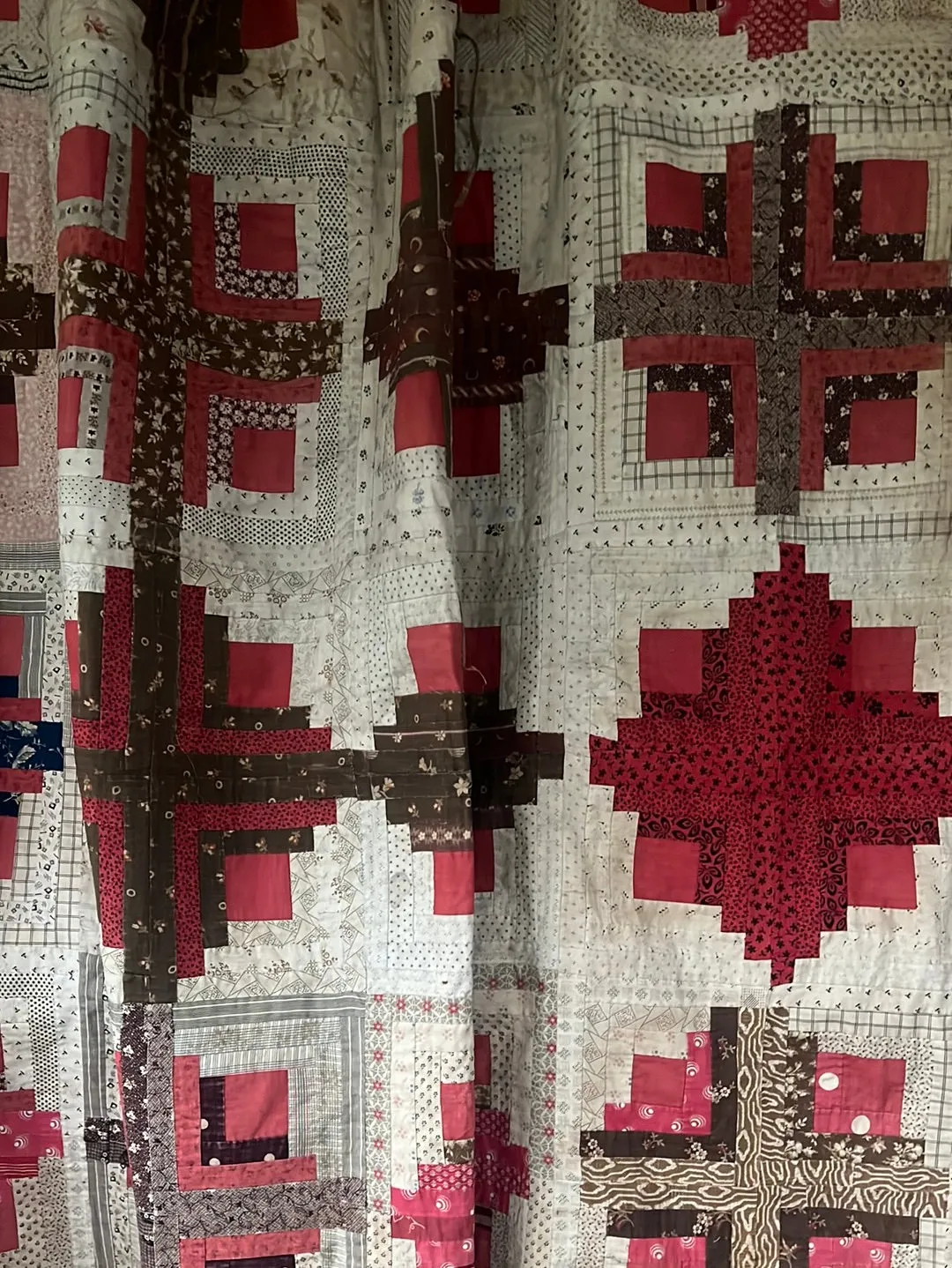 Vintage Handmade Quilt - Log Cabin